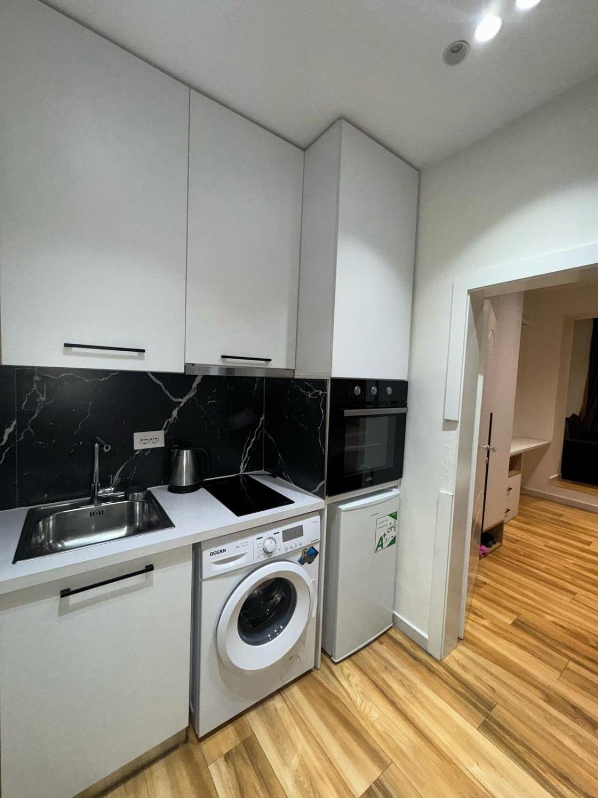 Luxury Apartments Blloku Тирана Экстерьер фото