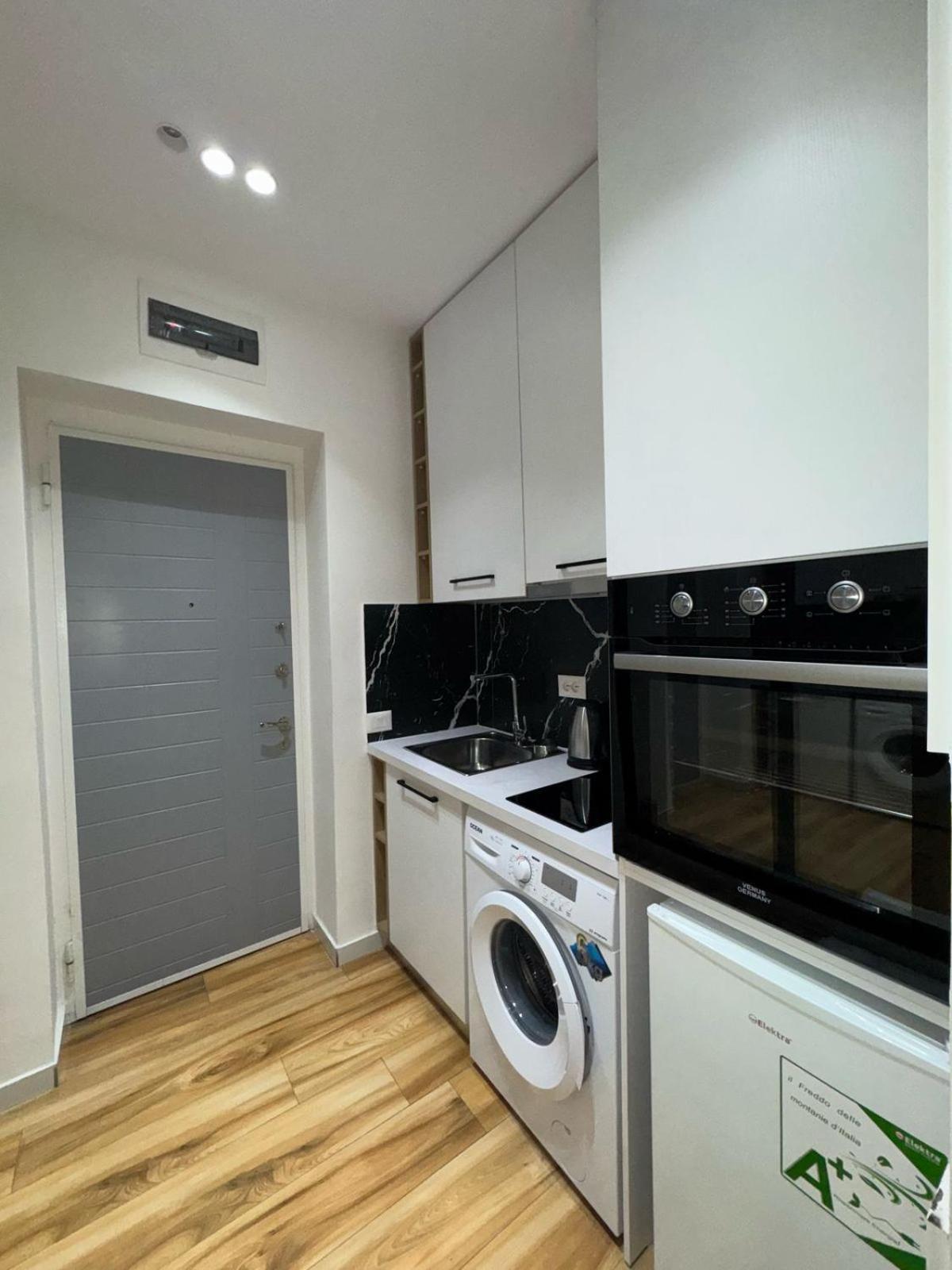 Luxury Apartments Blloku Тирана Экстерьер фото